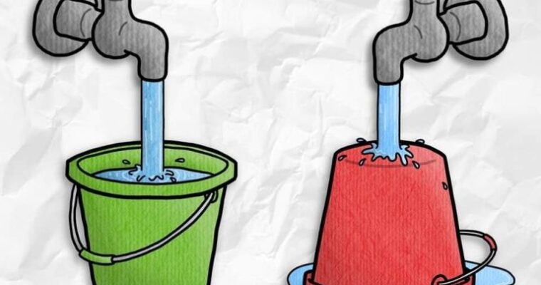 Open-Minded vs. Closed-Minded: What the Bucket Metaphor Teaches Us About Growth