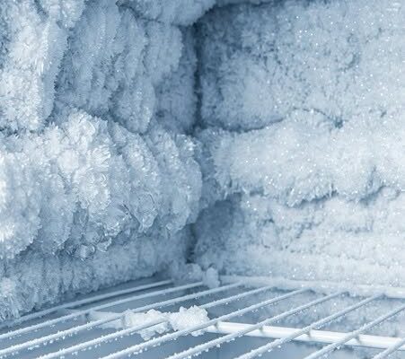 No more defrosting: this natural technique melts ice without disconnecting the power.