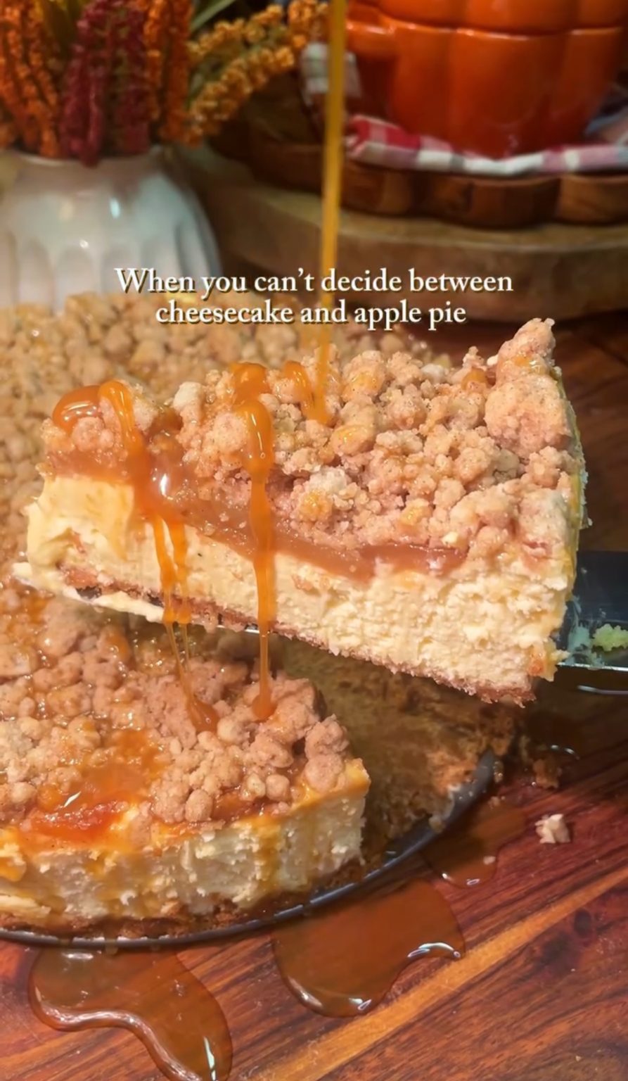 Salted Caramel Apple Pie Cheesecake 🍎🍮